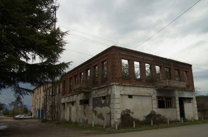 ოჩამჩირე